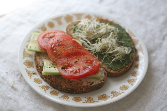 Spring Tomato Sprout Sandwich with Pesto ++ the pear and plum